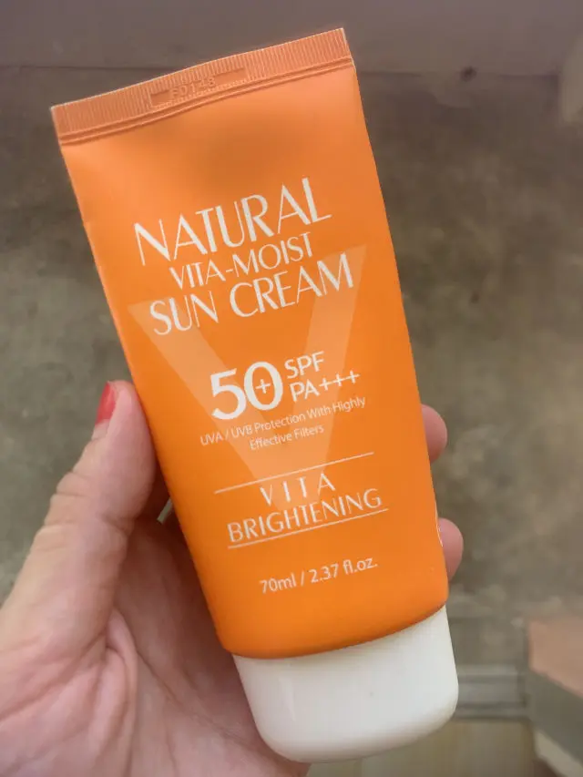 3W Clinic Natural Vita-Moist Sun Cream SPF50+ 70ml